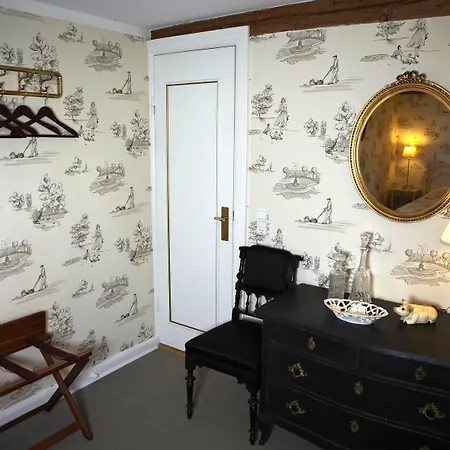 Schackenborg Slotskro 여관