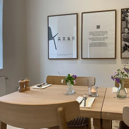 Schackenborg Slotskro 여관