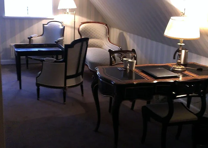 Schackenborg Slotskro 여관 3*
